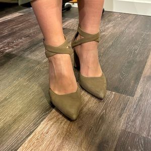 Theory olive green ballet strap heels (36.5)